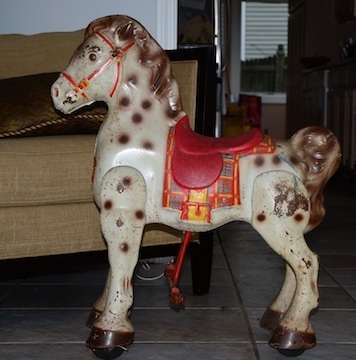 antique horse for DadsDecoded
